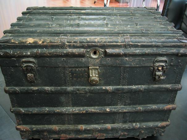 Very antique trunk, flamingsteel.com, steel sculpture, steel art