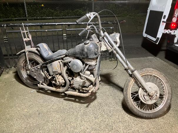 vintage panhead chopper, vintage harley, flamingsteel.com, roy mackey, steel sculpture, live work studios